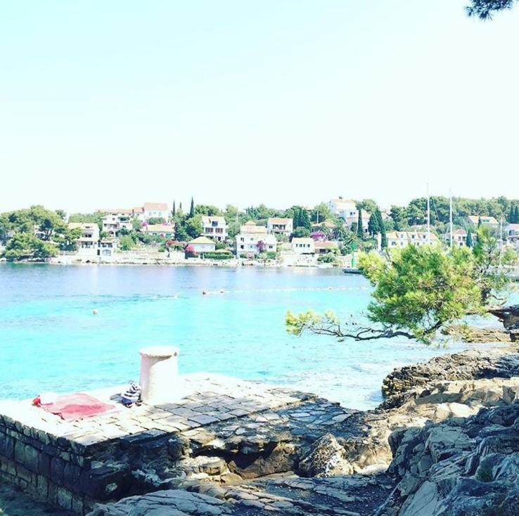 Apartment In Maslinica 70M From The Sea Dış mekan fotoğraf